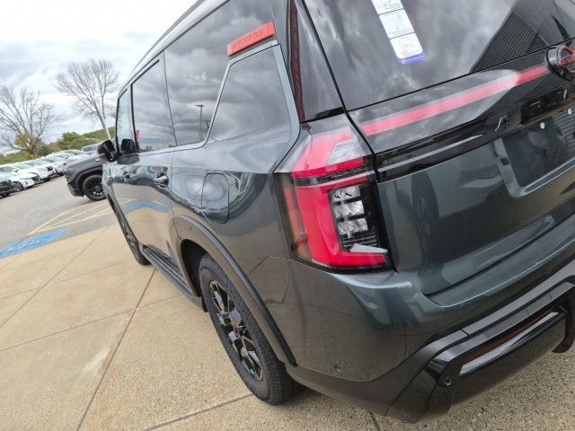 2026 Nissan Armada PRO-4X - Photo 8