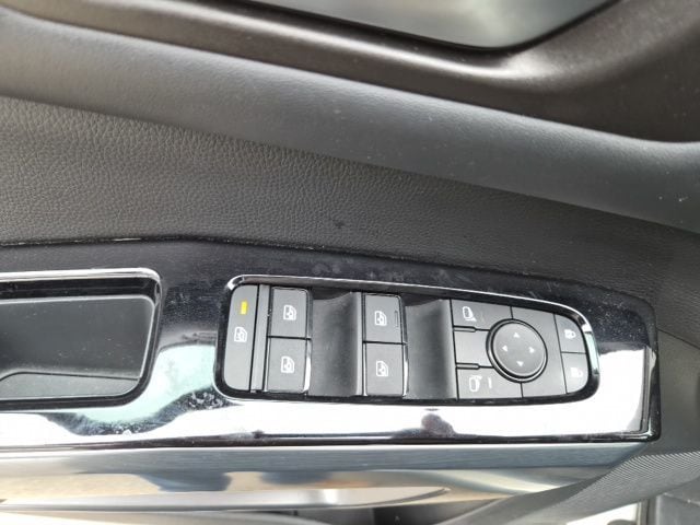2024 Nissan Pathfinder SL - Photo 18