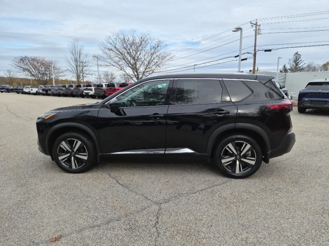 2021 Nissan Rogue SL's photo