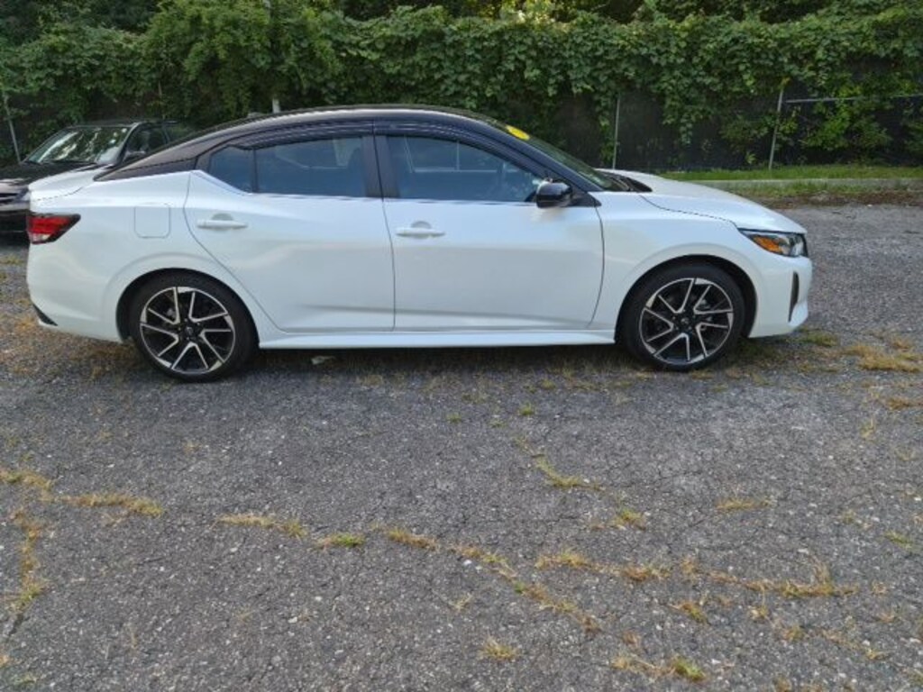 Used 2024 Nissan Sentra SR Sedan