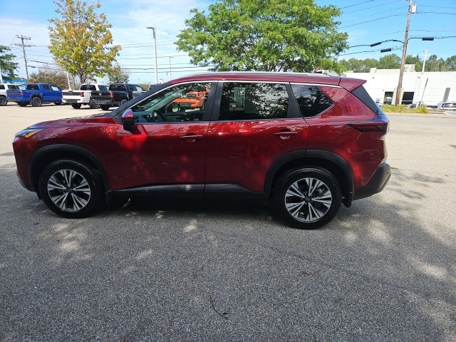 2023 Nissan Rogue SV's photo