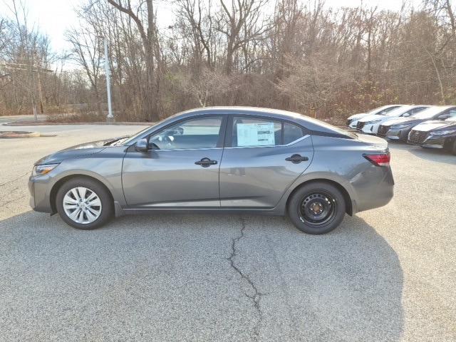 2025 Nissan Sentra S's photo