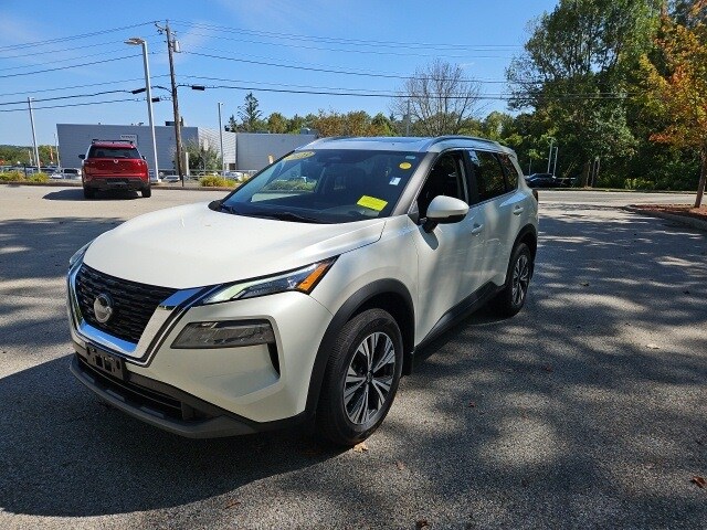 2023 Nissan Rogue SV photo 3