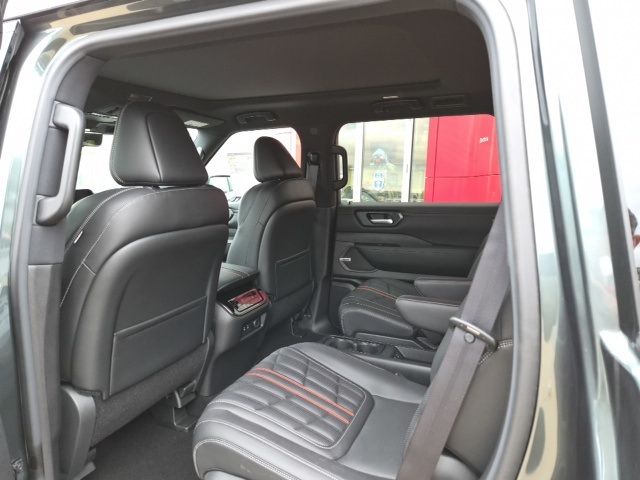 2026 Nissan Armada PRO-4X - Photo 17