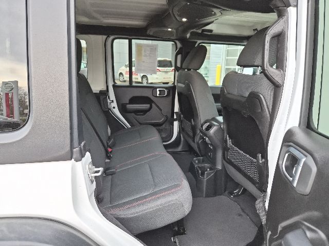 2025 Jeep Wrangler 4-Door Rubicon - Photo 13