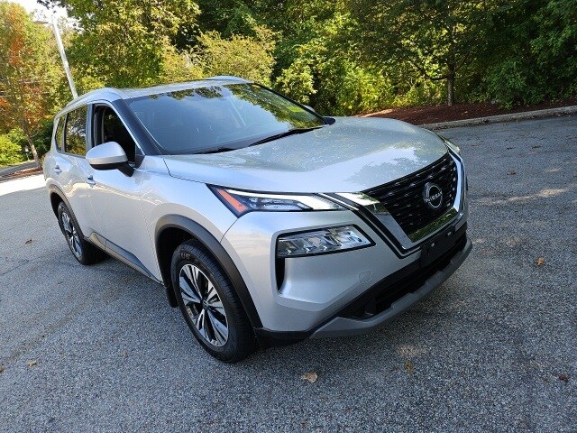 2023 Nissan Rogue SV photo 4