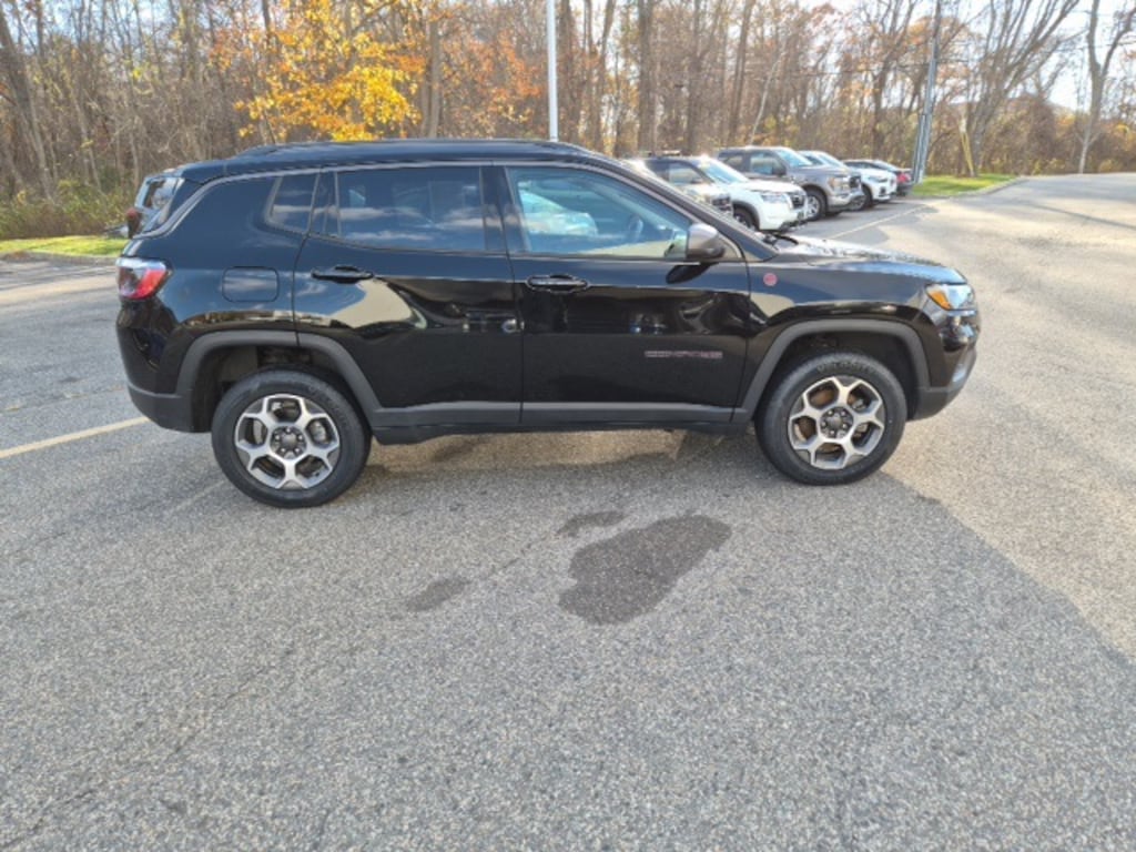 Used 2022 Jeep Compass Trailhawk SUV