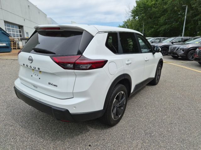 2024 Nissan Rogue SV - Photo 7