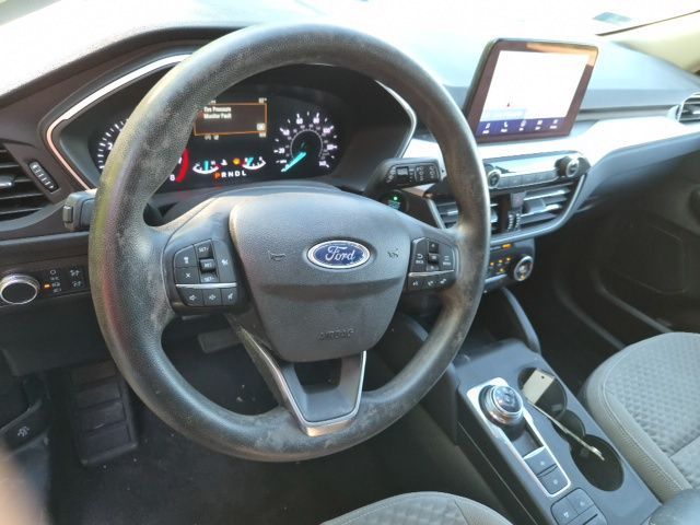2025 Ford Escape ST-Line Select - Photo 17