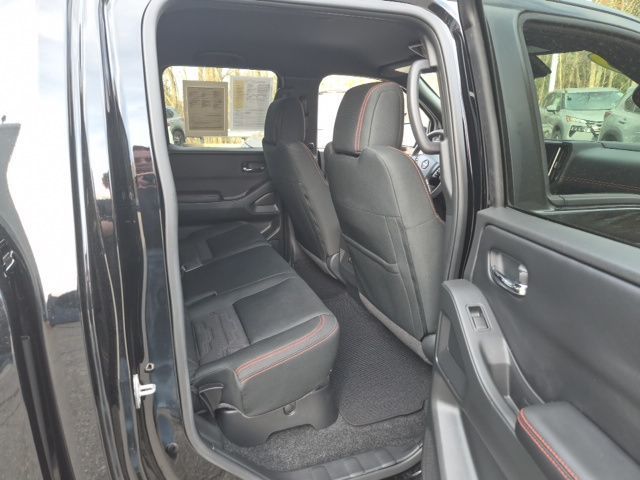 2025 Nissan Frontier PRO-4X - Photo 14
