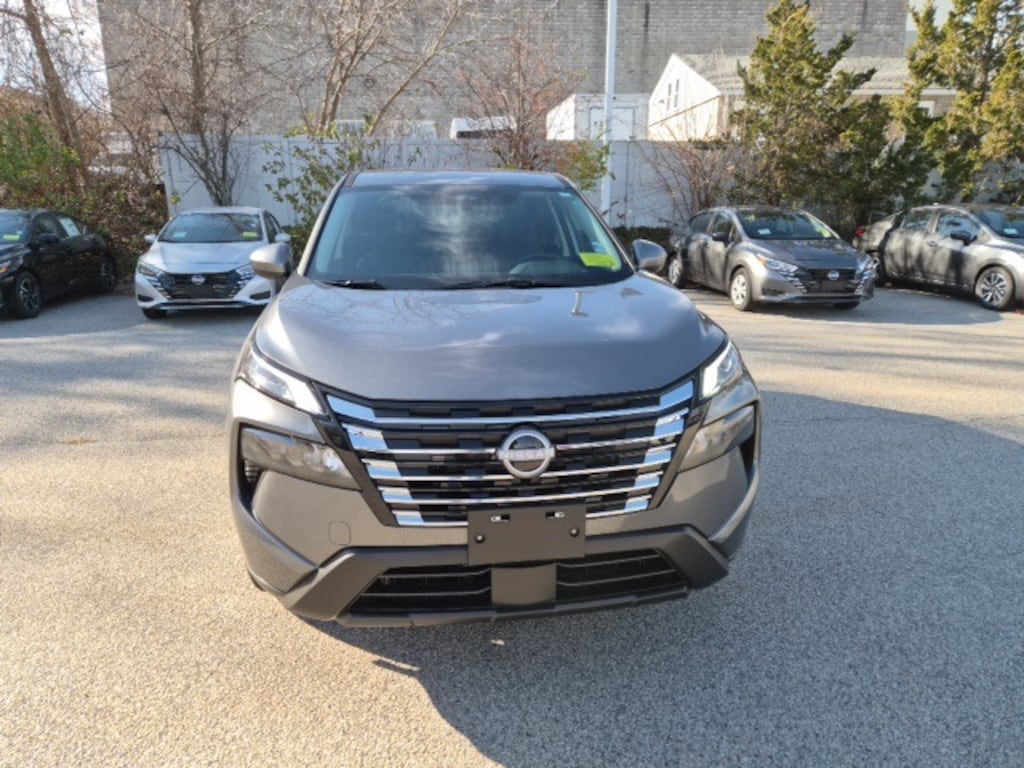 New 2026 Nissan Rogue SV SUV