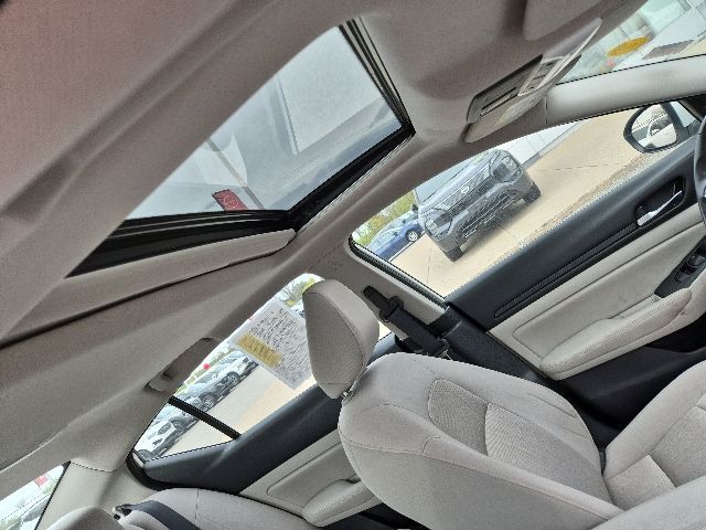 2024 Nissan Altima SV - Photo 11