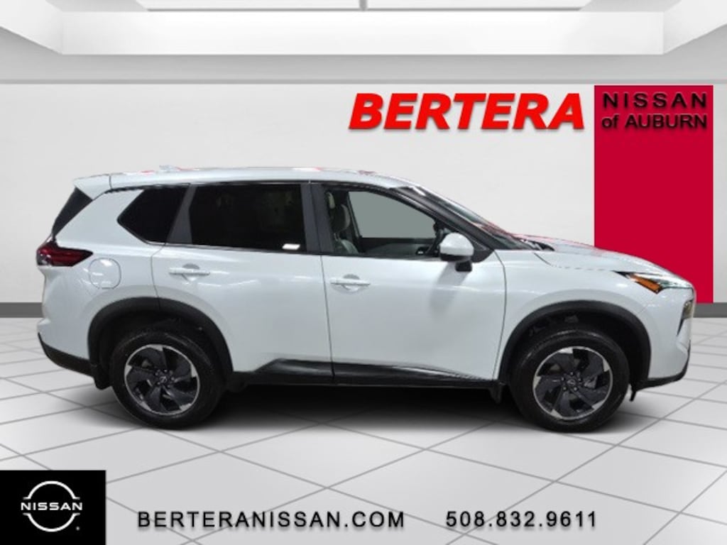 Used 2024 Nissan Rogue SV SUV