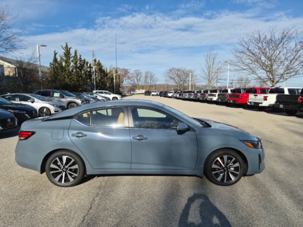 New 2025 Nissan Sentra SV Sedan