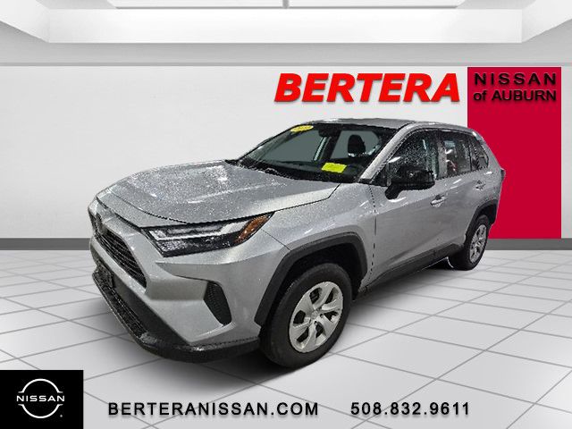 2023 Toyota RAV4 LE - Photo 5