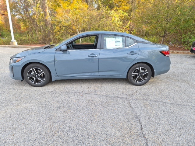 2025 Nissan Sentra SV's photo