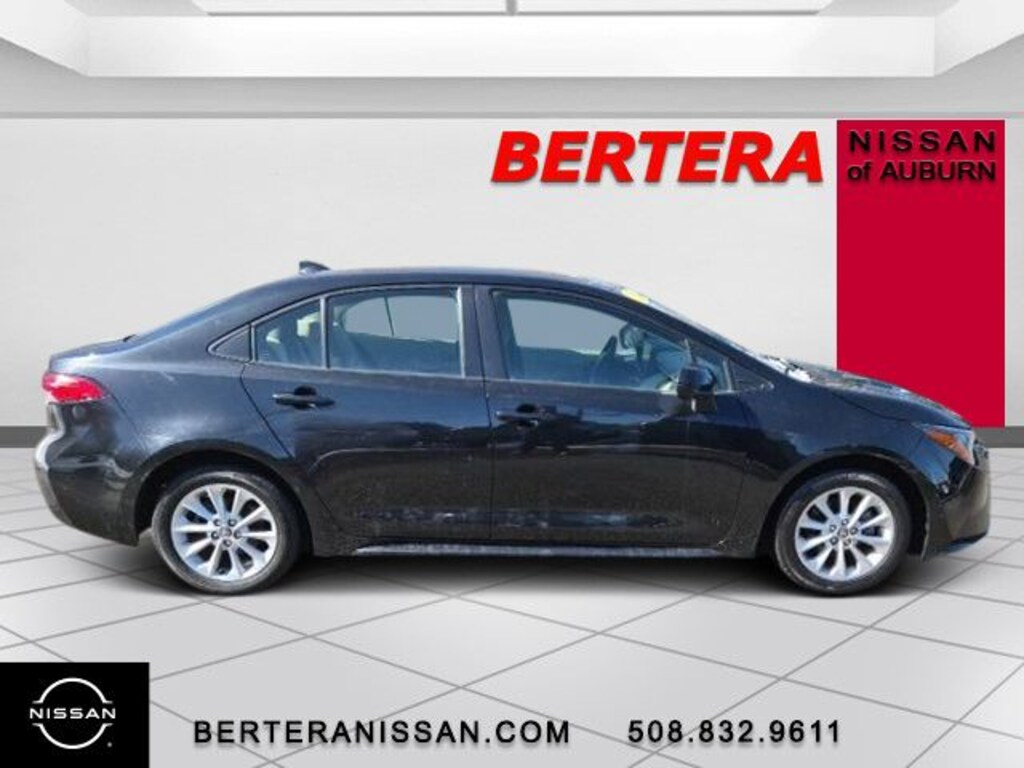 Used 2022 Toyota Corolla LE Sedan