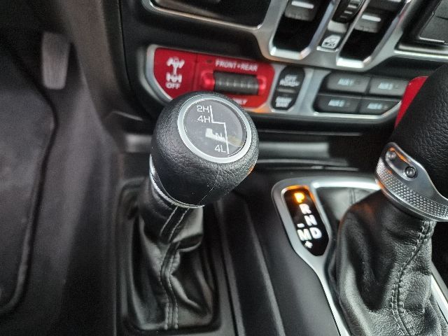 2025 Jeep Wrangler 4-Door Rubicon - Photo 25