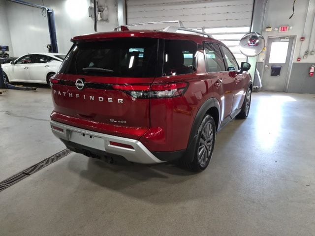 2024 Nissan Pathfinder SL - Photo 8