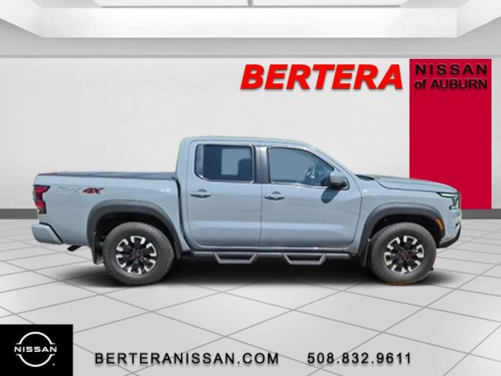 Used 2023 Nissan Frontier PRO-4X Truck