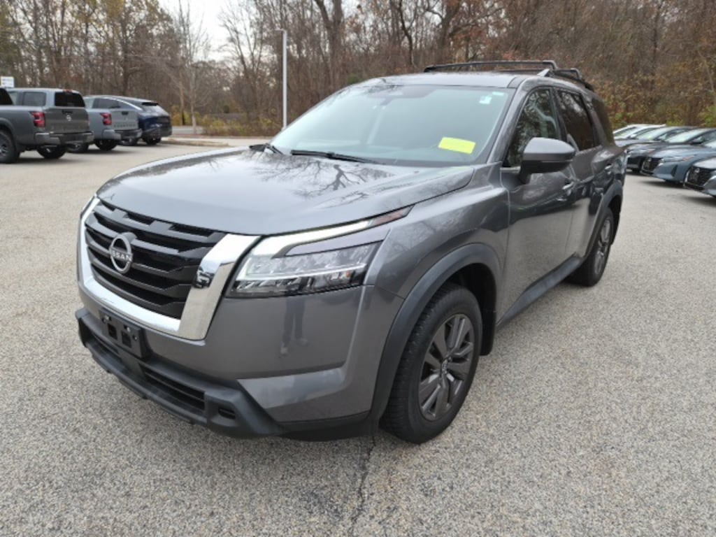 Used 2022 Nissan Pathfinder SV SUV