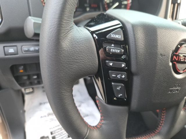 2025 Nissan Frontier PRO-4X - Photo 18