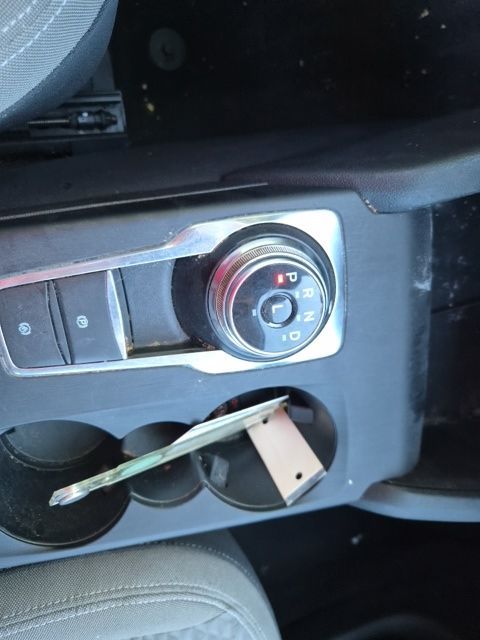 2025 Ford Escape ST-Line Select - Photo 22