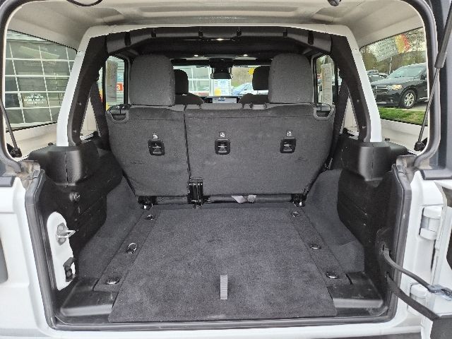 2025 Jeep Wrangler 4-Door Rubicon - Photo 14