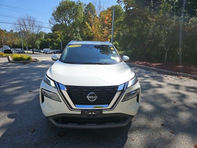 2023 Nissan Rogue SV photo 2