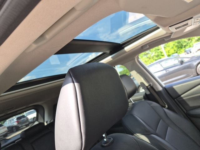 2025 Nissan Rogue SV - Photo 13