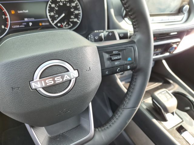 2025 Nissan Rogue SV - Photo 21