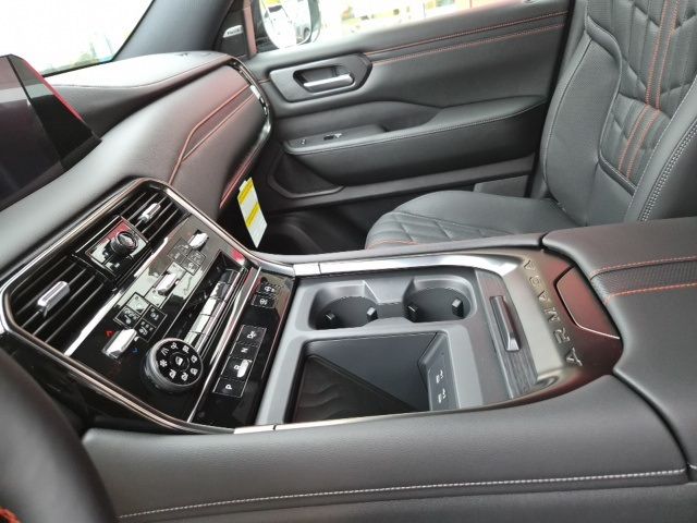 2026 Nissan Armada PRO-4X - Photo 22