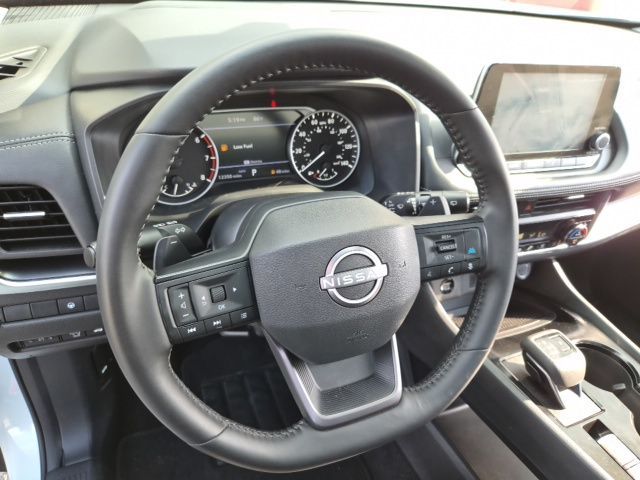 2025 Nissan Rogue SV - Photo 19