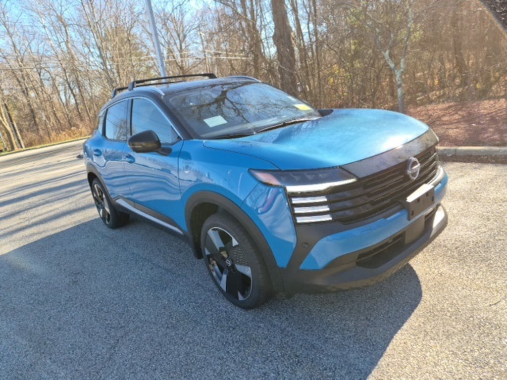 New 2026 Nissan Kicks SR SUV