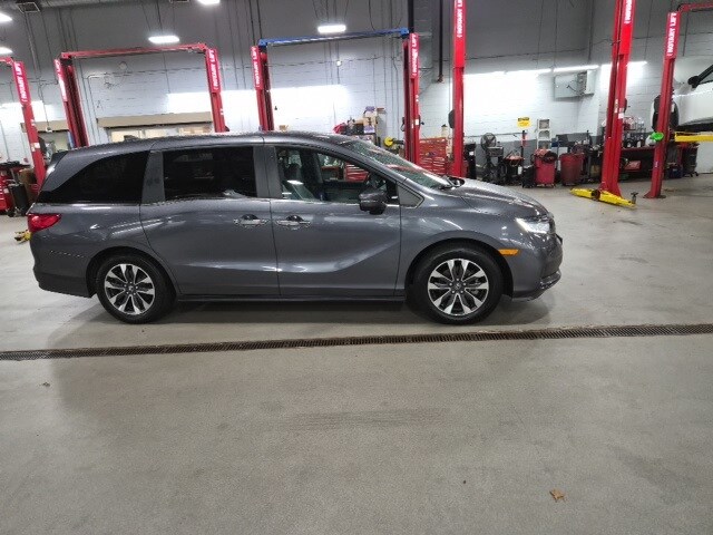 2022 Honda Odyssey EX-L photo 2