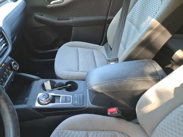 2025 Ford Escape ST-Line Select - Photo 16