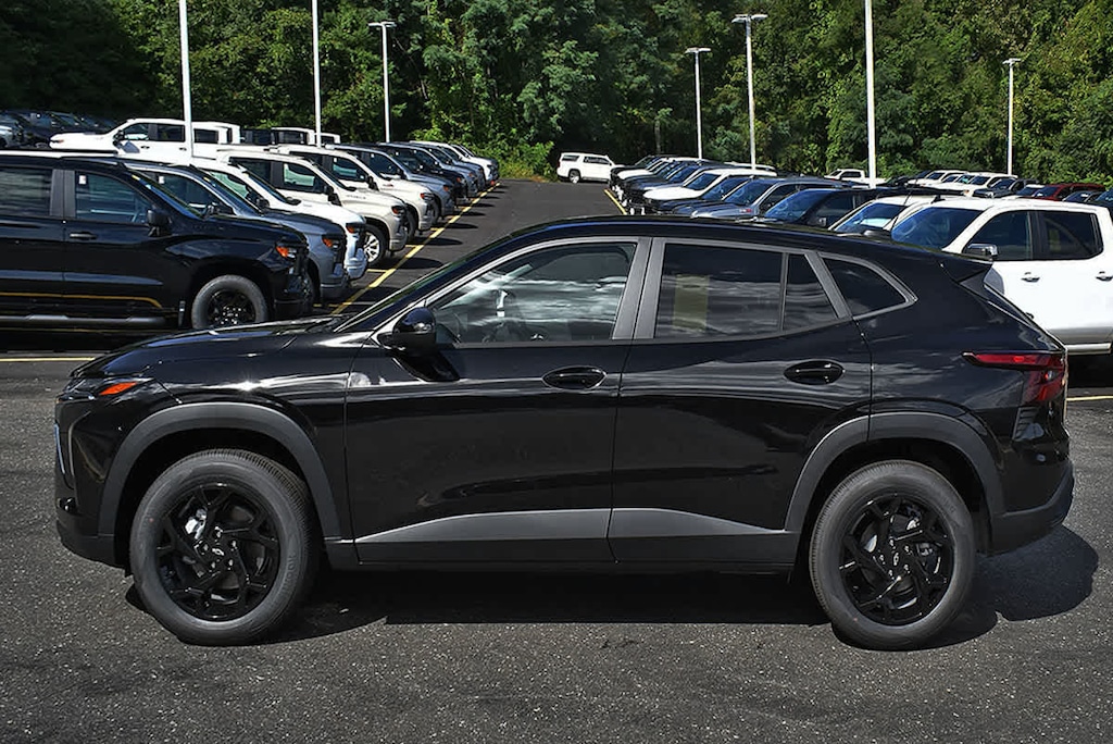 New 2026 Chevrolet Trax LS SUV