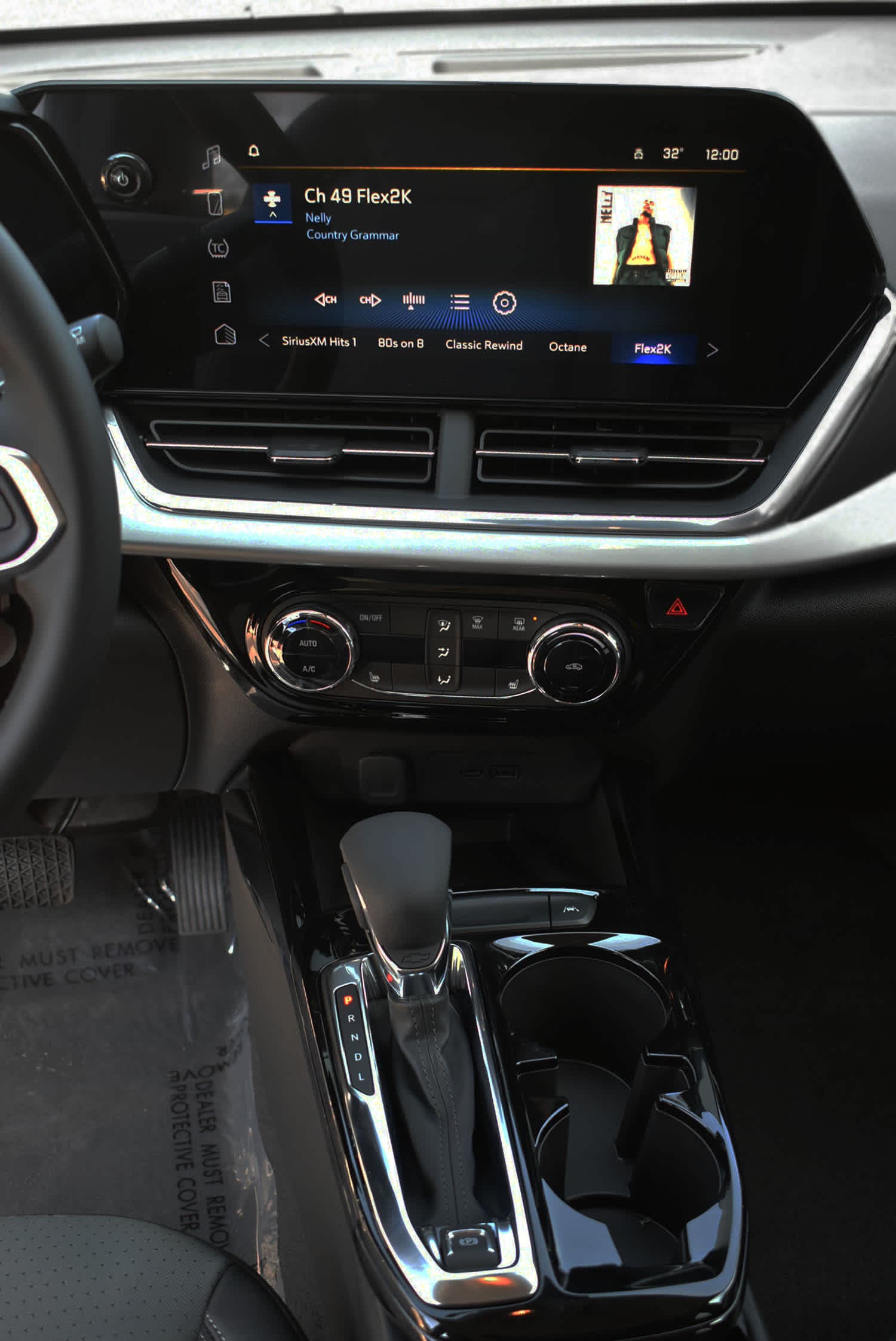 2026 Chevrolet Trax LT - Photo 15