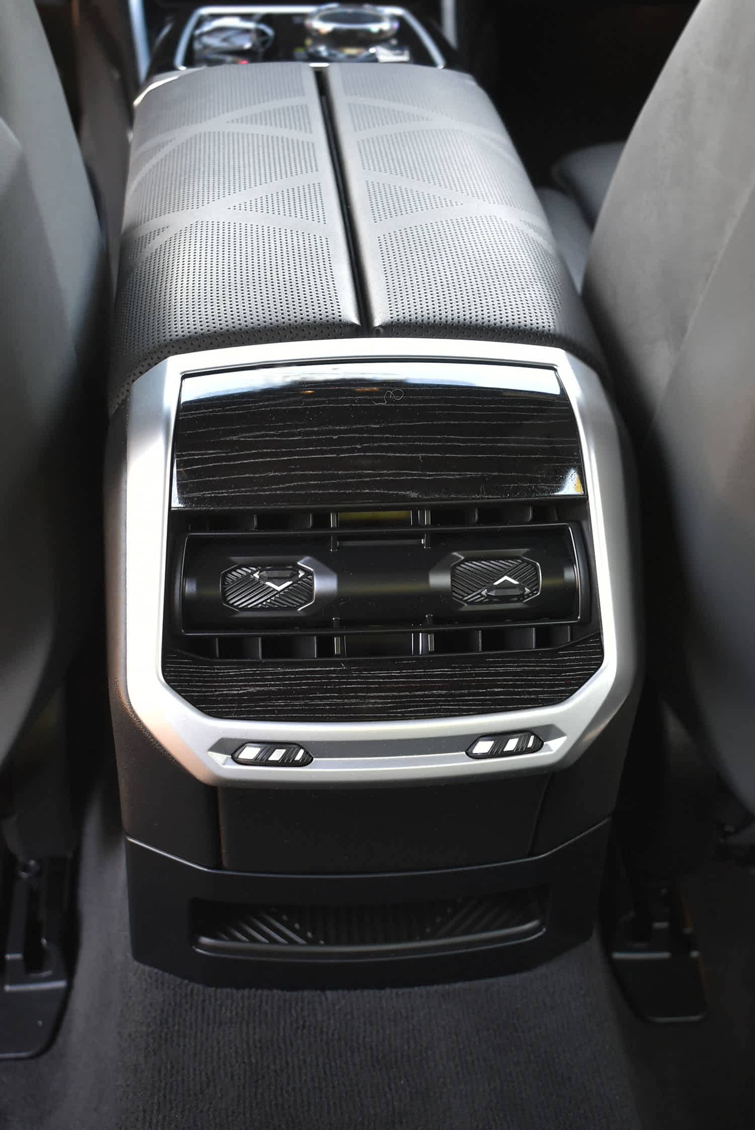 2024 BMW 7 Series 760i - Photo 15