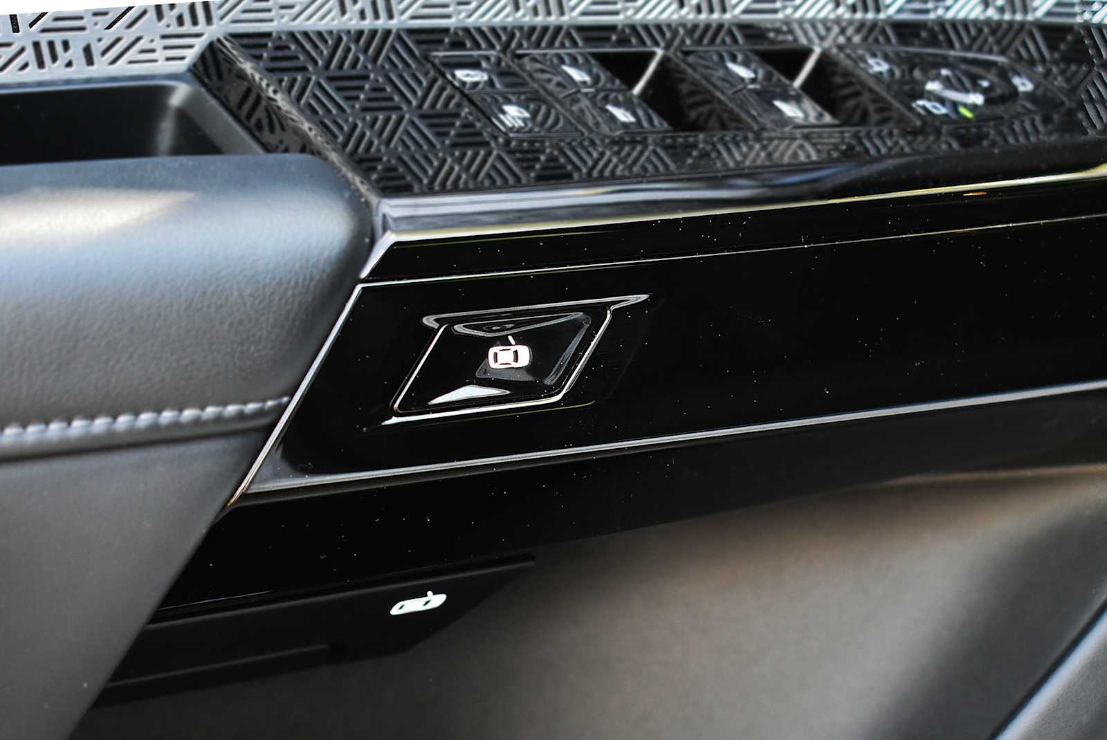 2024 BMW 7 Series 760i - Photo 36