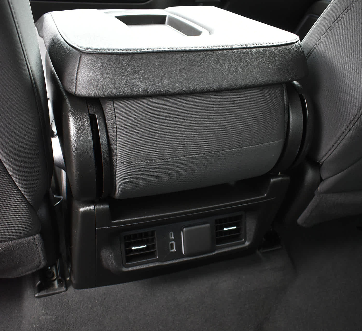 2026 Chevrolet Silverado 1500 RST - Photo 10