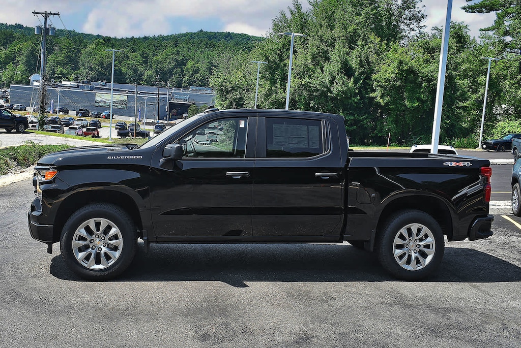 New 2026 Chevrolet Silverado 1500 Custom Truck