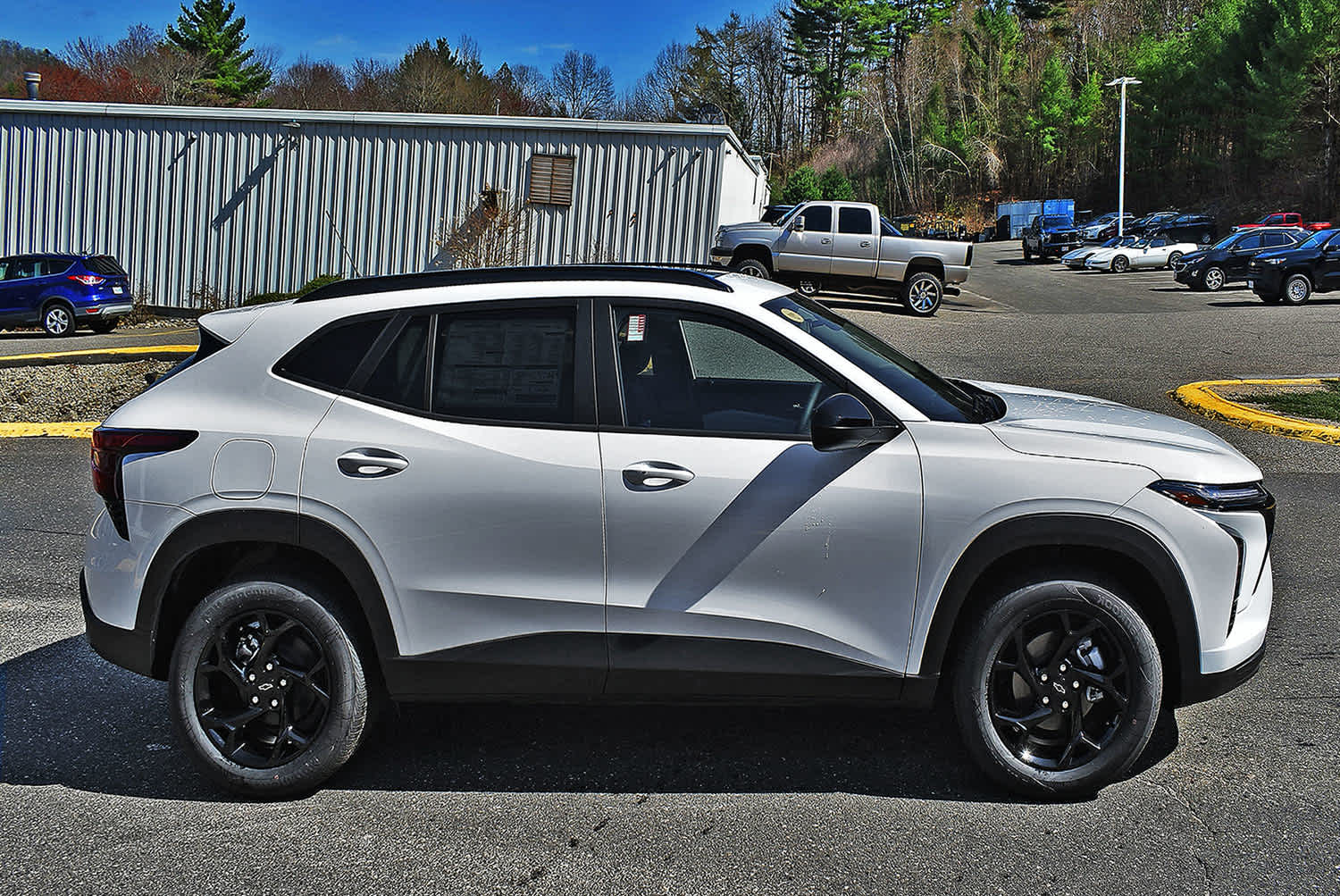2026 Chevrolet Trax LT - Photo 5
