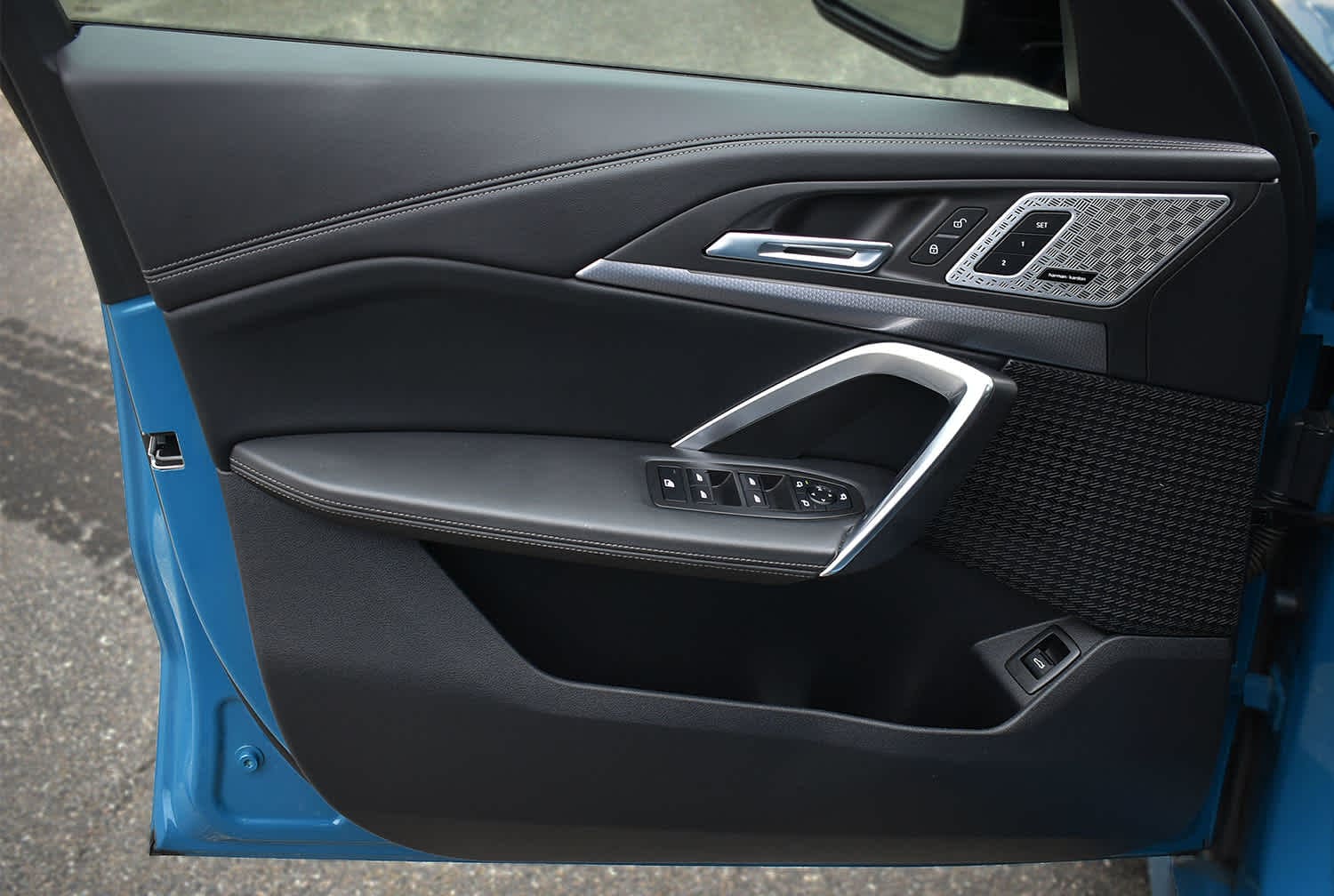 2025 BMW X1 M35i - Photo 34
