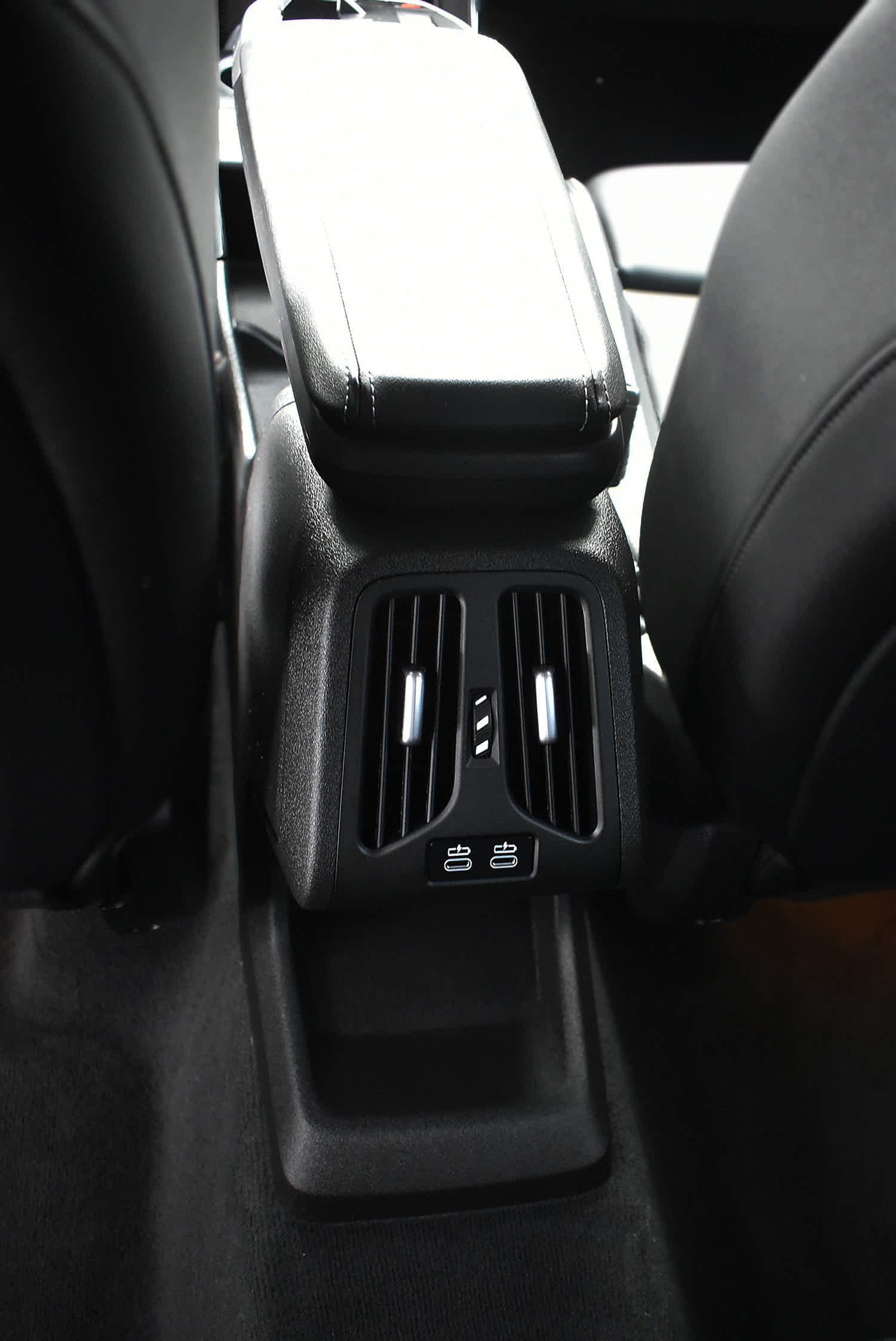 2025 BMW X1 M35i - Photo 14