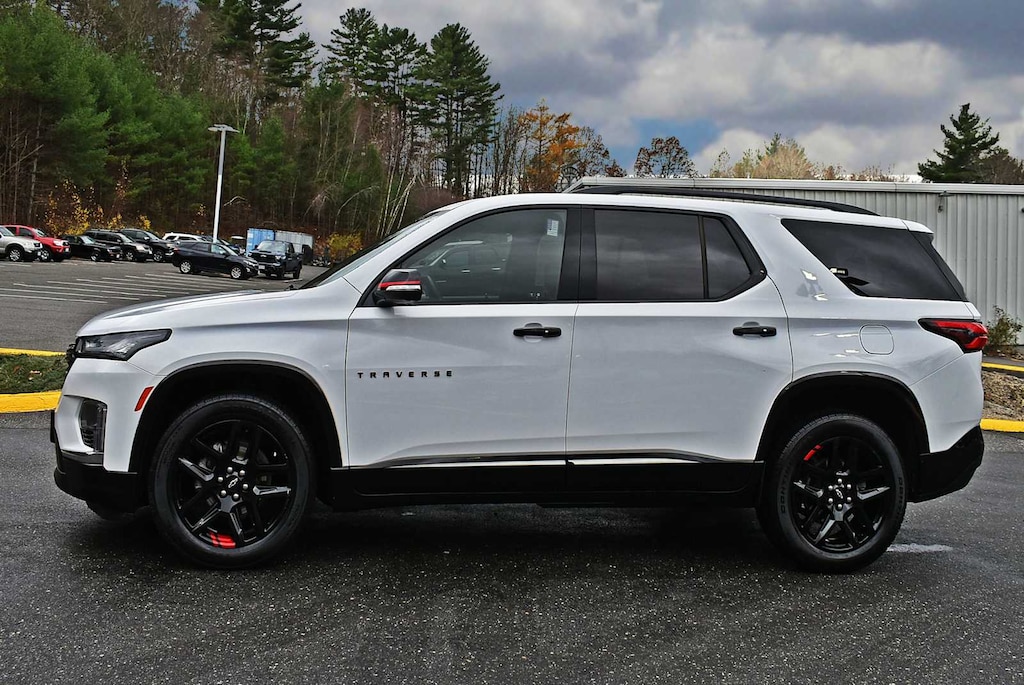 Used 2023 Chevrolet Traverse Premier SUV