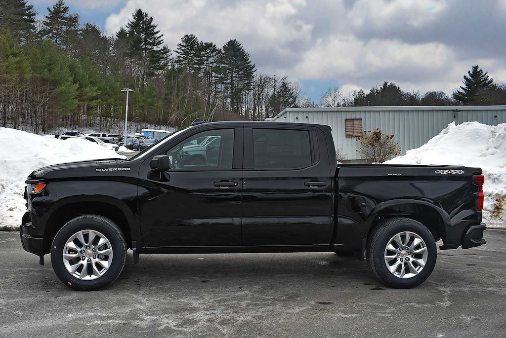 New 2026 Chevrolet Silverado 1500 Custom Truck