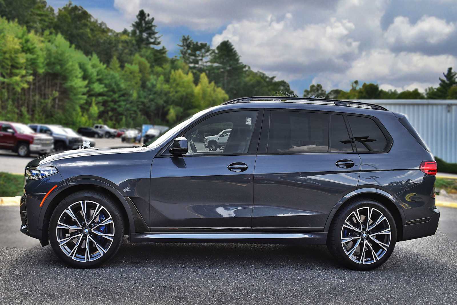 2021 Bmw X7 M50i photo 2