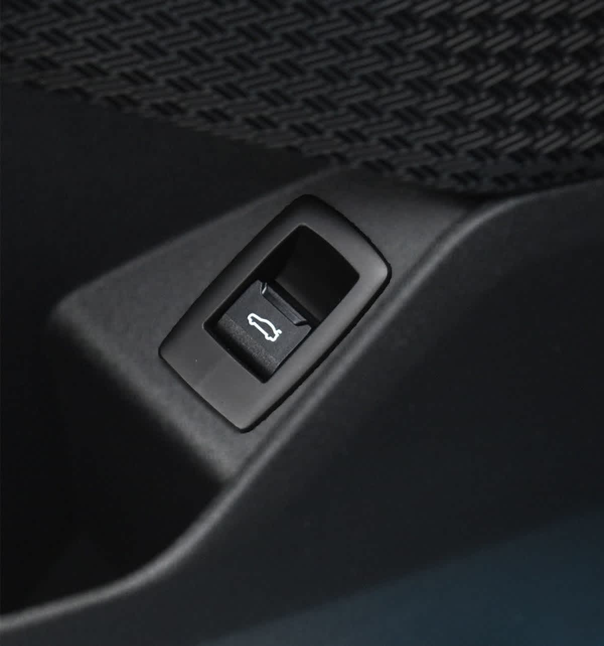 2025 BMW X1 M35i - Photo 36