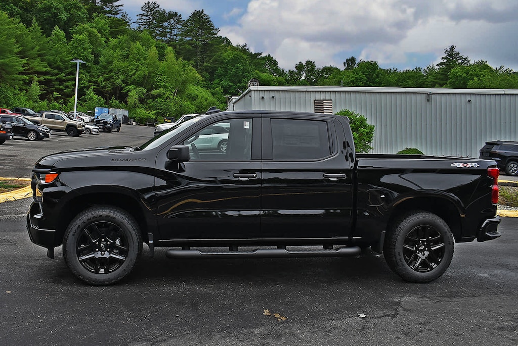 New 2026 Chevrolet Silverado 1500 Custom Truck